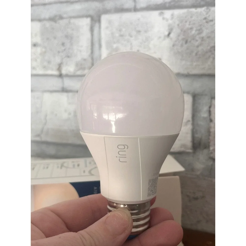 Ring A19 Smart LED Light Bulb 800 Lumens - Picture 5 of 6